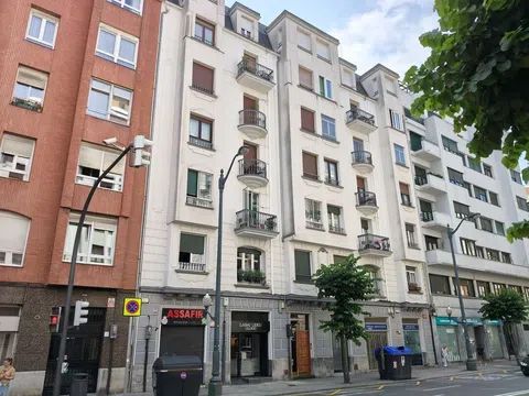 Flat / apartment in Abandoibarra-Guggenheim, Bilbao - alojamiento en Flat / apartment in Abandoibarra-Guggenheim, Bilbao