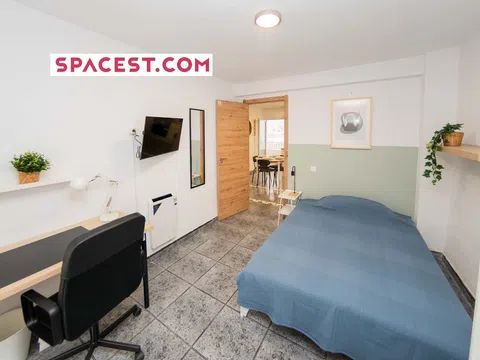 Habitación en Calle Juan de la Cierva, 3, Zaidín, Granada - alojamiento estudiantes en Room in Calle Juan de la Cierva, 3, Zaidín, Granada