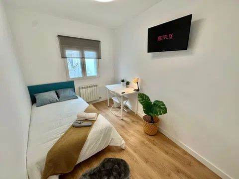 Habitación en maria moliner, San José, Zaragoza - alojamiento para estudiantes en Room in maria moliner, San José, Zaragoza