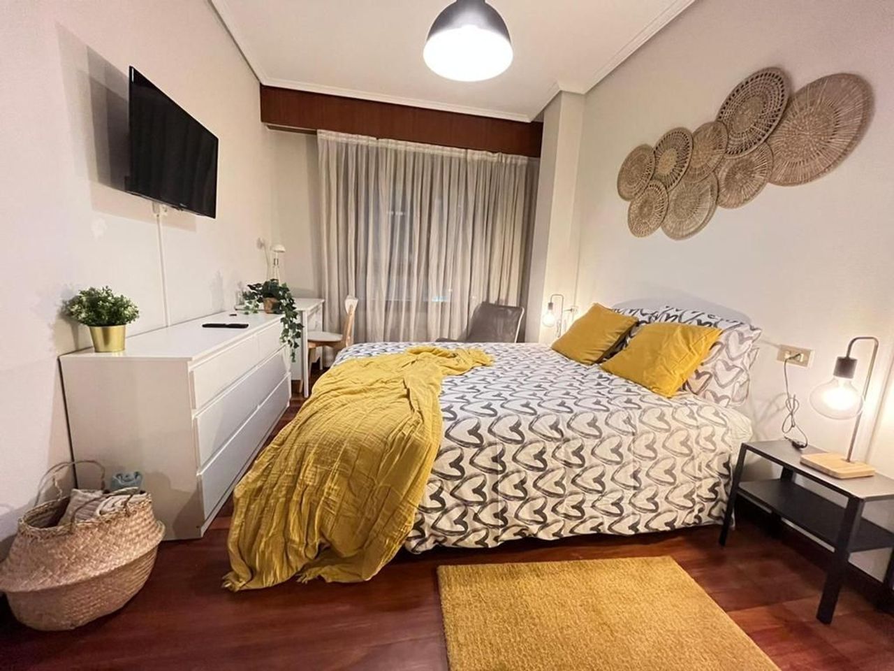 Habitación en Plaza Sarrikoalde 2, La Ribera-Ibarrekolanda, Bilbao - alojamiento en La Ribera-Ibarrekolanda