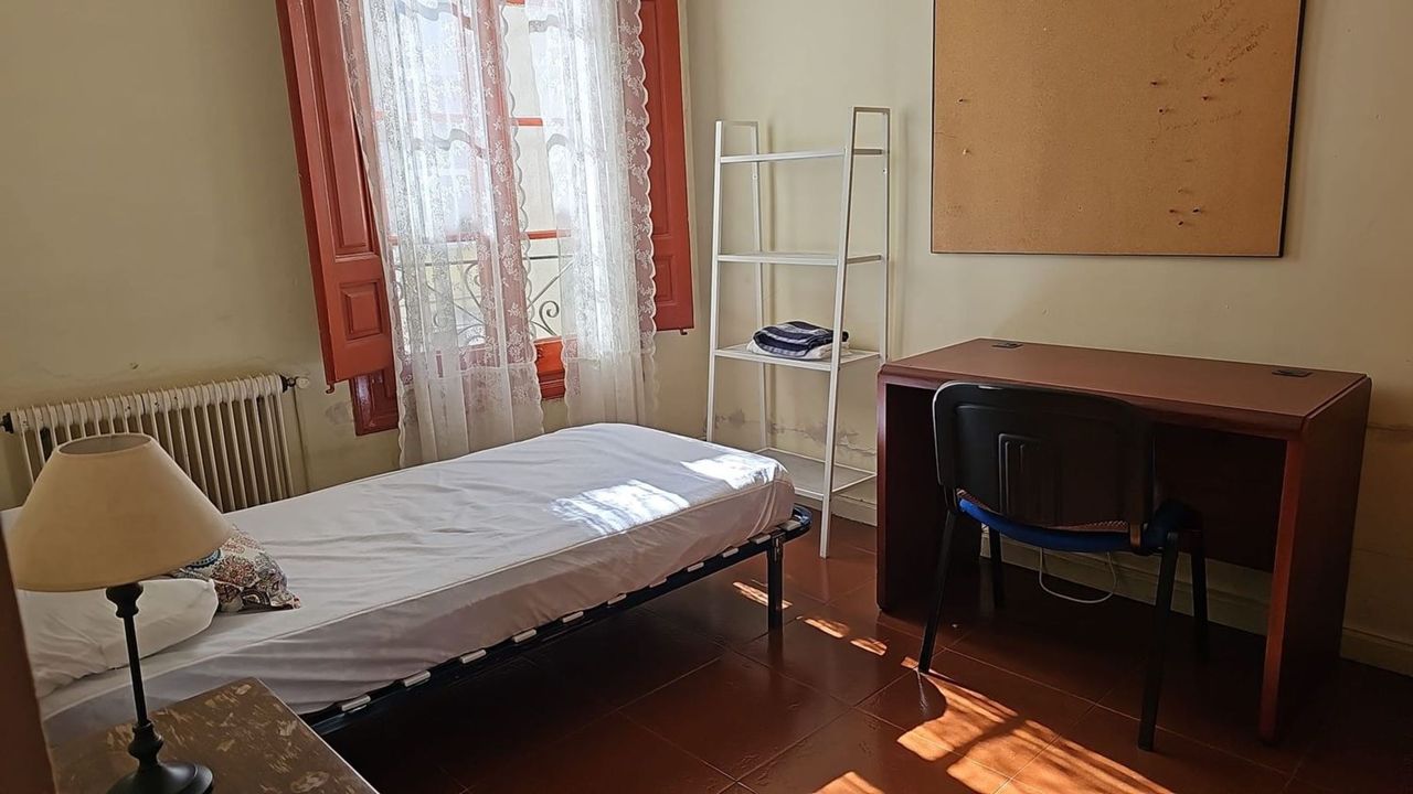 Habitación en Calle san miguel, 18, Paseo Independencia, Zaragoza - alojamiento en Paseo Independencia