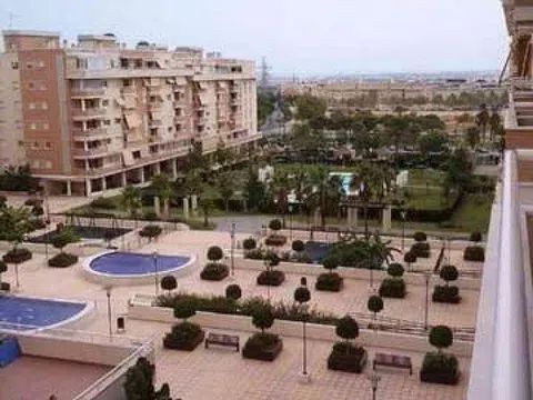 Piso en Flat / apartment in Calle Navarro Ledesma - alojamiento en Flat / apartment in Calle Navarro Ledesma, El Tejar - Hacienda Bizcochero, Málaga