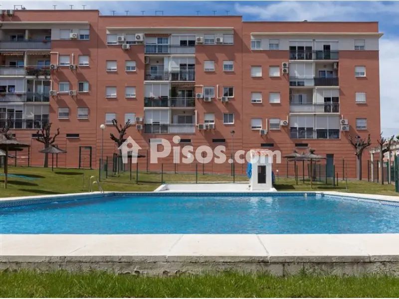 Habitación en Avenida de Europa, 101 - alojamiento para estudiantes en Entrenúcleos (Dos Hermanas)
