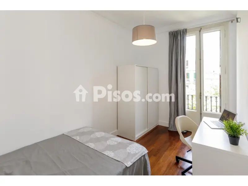 Habitación en Sant Antoni - alojamiento para estudiantes en Sant Antoni (Distrito Eixample. Barcelona Capital)